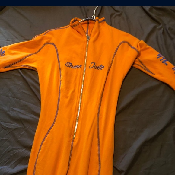 Large - Picture 2 of 3